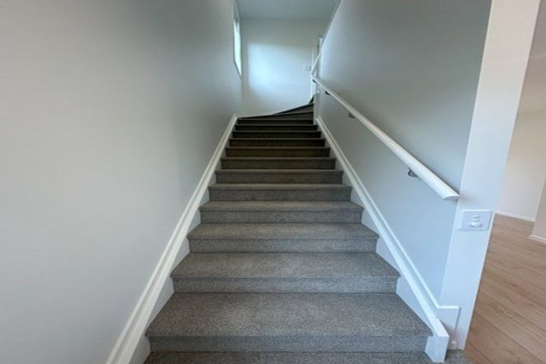 Photo of property in 20/21 Makomako Drive, Orewa, 0931