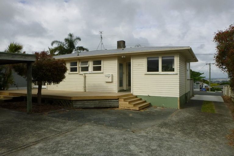 Photo of property in 255 Rangatira Road, Beach Haven, Auckland, 0626