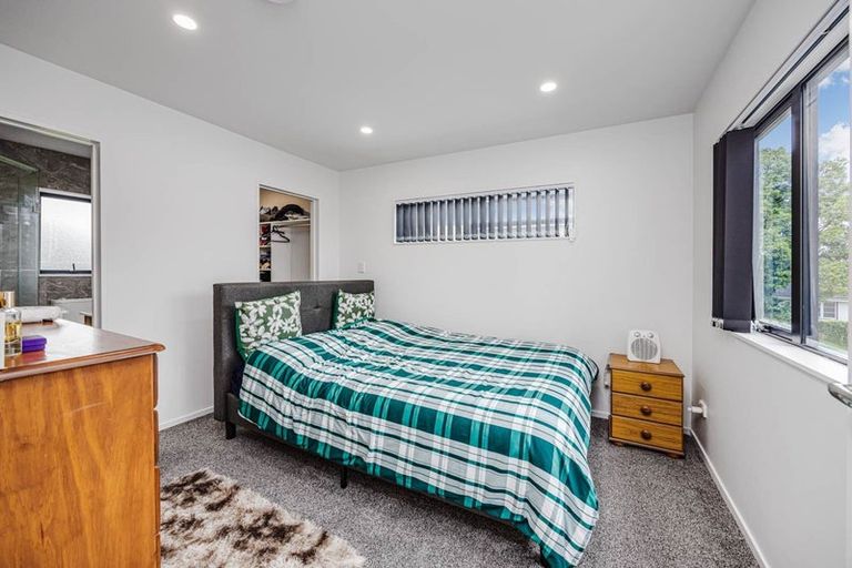 Photo of property in 40a Bowater Place, Manurewa, Auckland, 2102