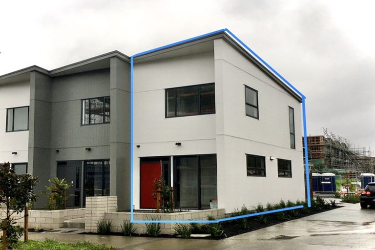 Photo of property in 8 Sidney Wallingford Way, Hobsonville, Auckland, 0616