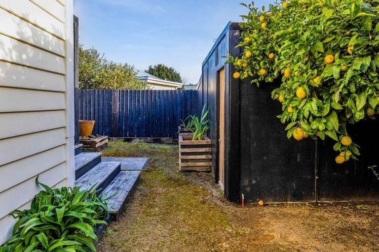 Photo of property in 120 Manawapou Road, Hawera, 4610