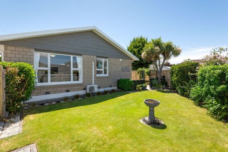 Photo of property in 1/15 Marriotts Road, North New Brighton, Christchurch, 8083