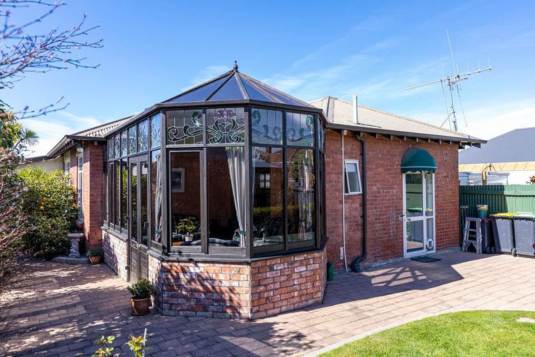 Photo of property in 54a Avenue Road, West End, Timaru, 7910