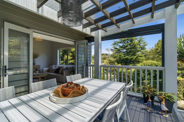 Photo of property in 2 Ely Place, Bethlehem, Tauranga, 3110