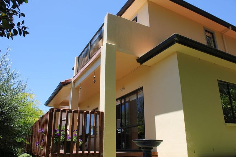 Photo of property in 44 Parkwood Crescent, Gulf Harbour, Whangaparaoa, 0930