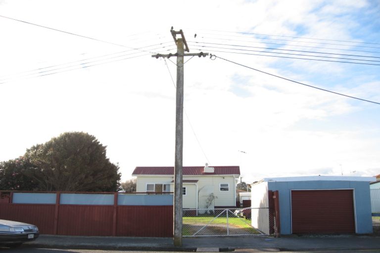 Photo of property in 4 Raukawa Street, Otaki, 5512