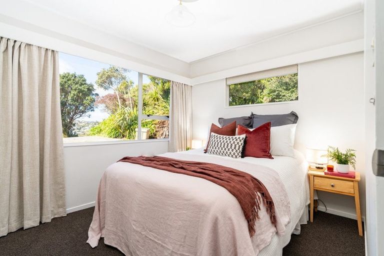 Photo of property in 11 Selkirk Way, Karori, Wellington, 6012