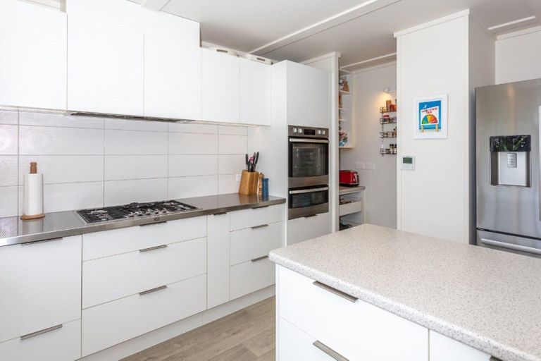 Photo of property in 107 Riverview Road, Whangamata, 3620