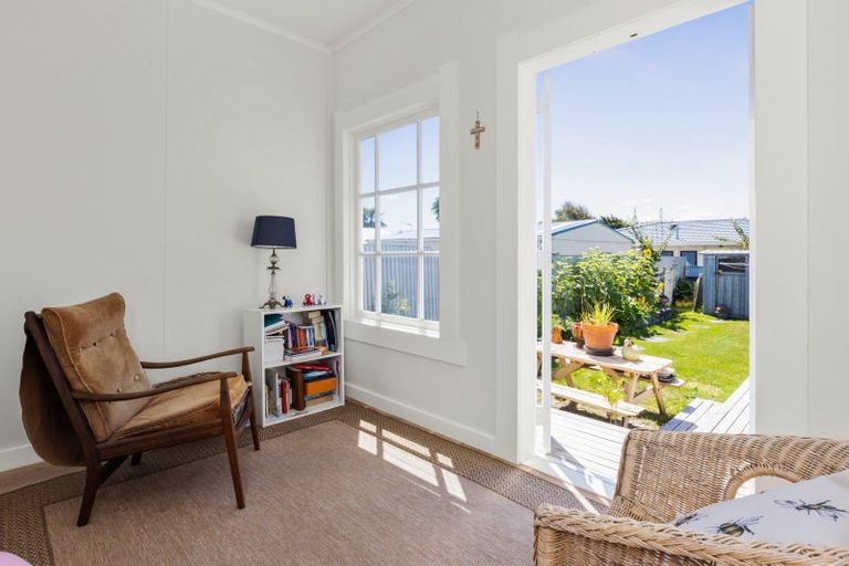 Photo of property in 15 Ellison Street, Napier South, Napier, 4110