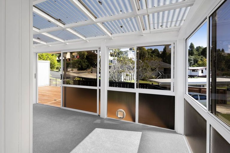 Photo of property in 87 Heta Road, Highlands Park, New Plymouth, 4312