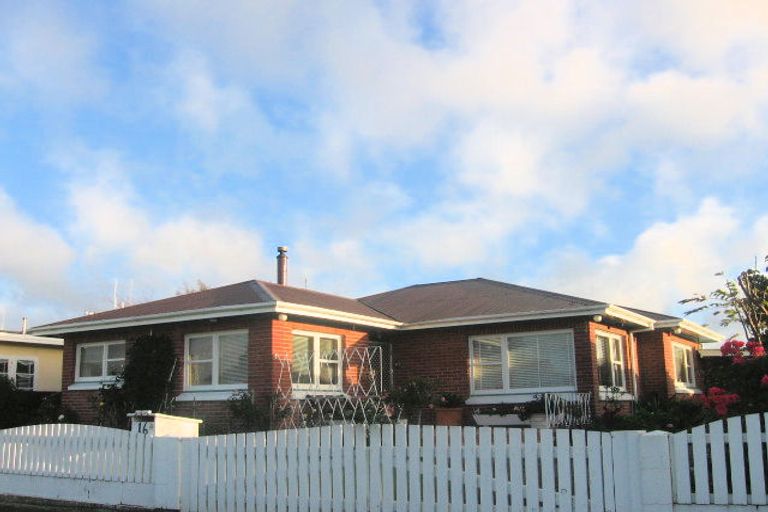Photo of property in 16 Forbury Avenue, Takaro, Palmerston North, 4412