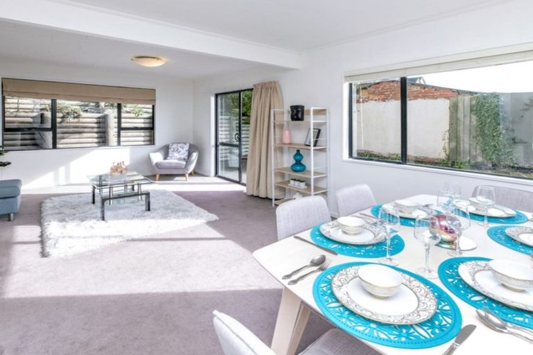 Photo of property in 64 Effingham Street, North New Brighton, Christchurch, 8083