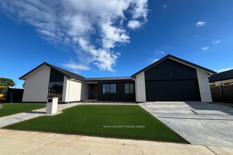 Photo of property in 17 Boyce Crescent, Cambridge, 3434