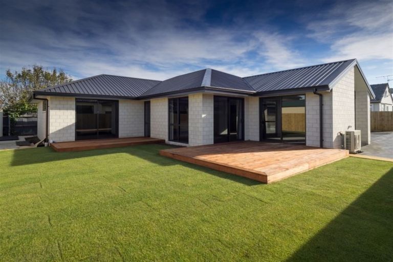 Photo of property in 65a Mcmurdo Street, Tinwald, Ashburton, 7700