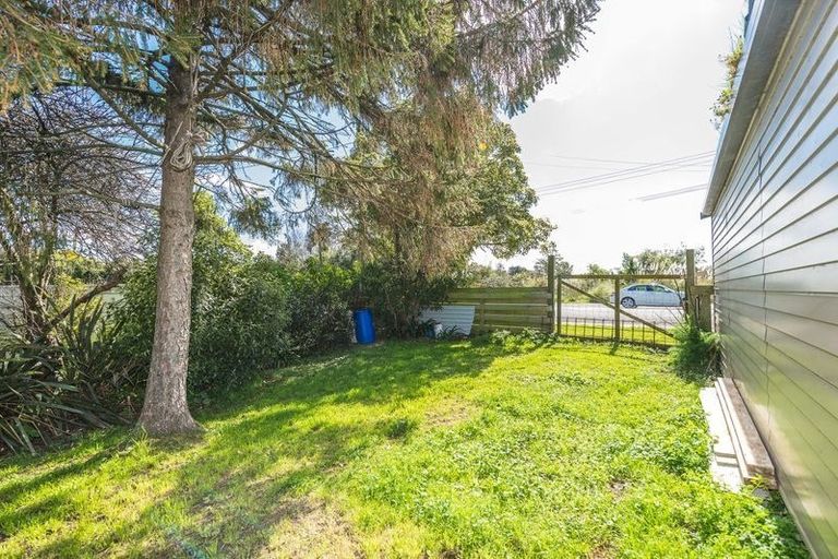 Photo of property in 2 Alexandra Street, Marton, 4710