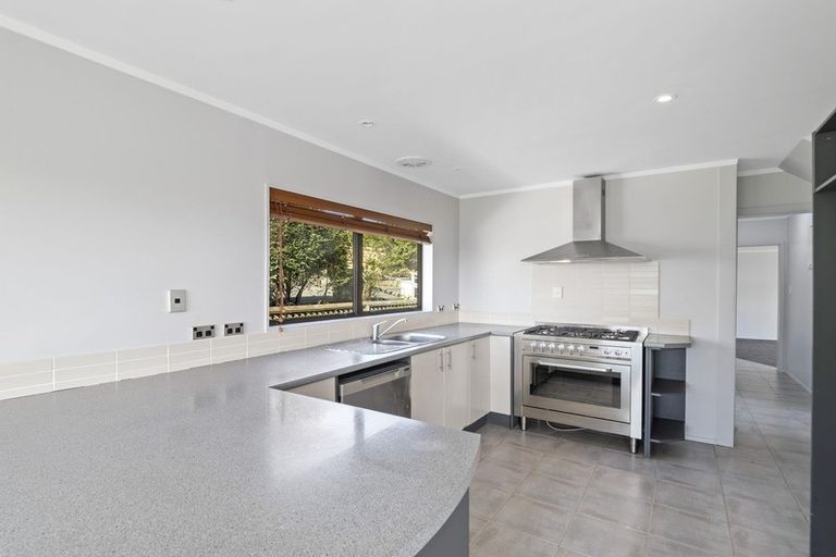 Photo of property in 390 Paremoremo Road, Paremoremo, Auckland, 0632