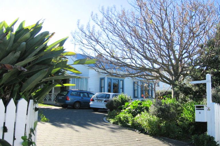 Photo of property in 5 Elizabeth Road, Bluff Hill, Napier, 4110