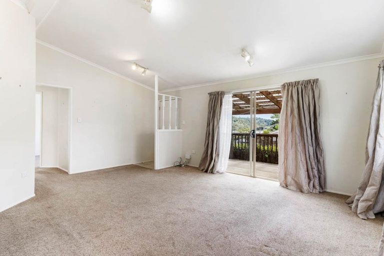 Photo of property in 12 Ranch Avenue, Beach Haven, Auckland, 0626