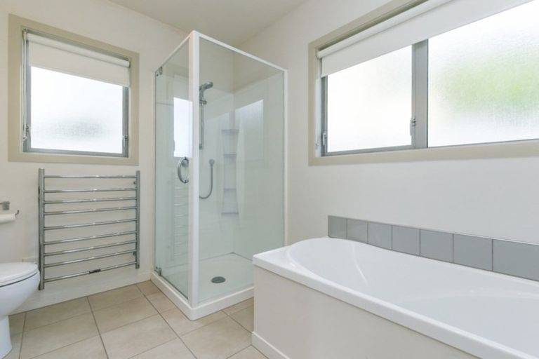 Photo of property in 58g Woodland Road, Johnsonville, Wellington, 6037