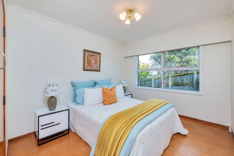 Photo of property in 14 Camelot Place, Glenfield, Auckland, 0629