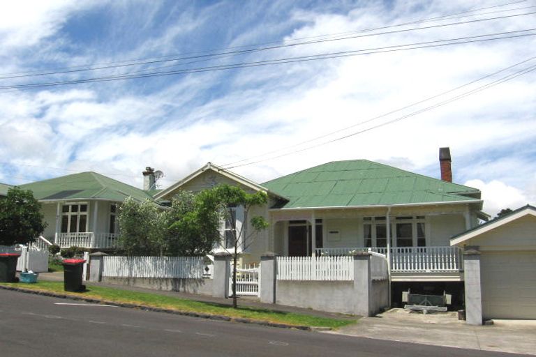 Photo of property in 5 Mount Pleasant Road, Mount Eden, Auckland, 1024