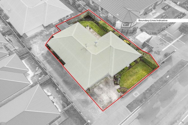 Photo of property in 1/123a Withells Road, Avonhead, Christchurch, 8042