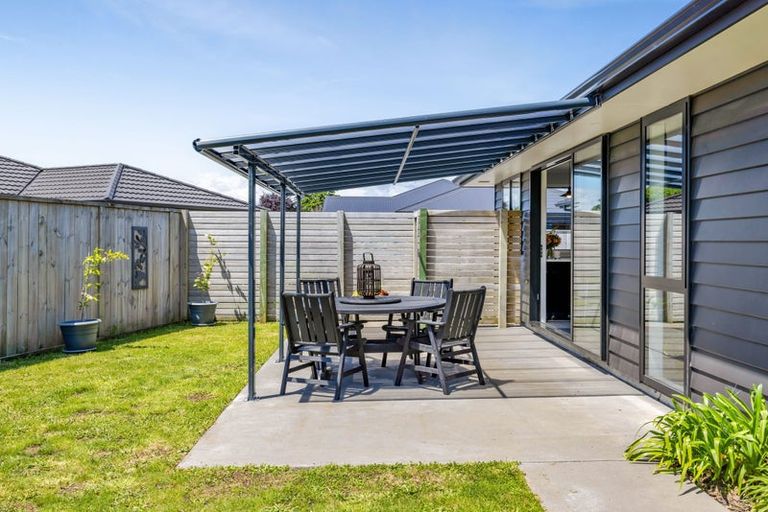 Photo of property in 8 Wheki Lane, Inglewood, 4330