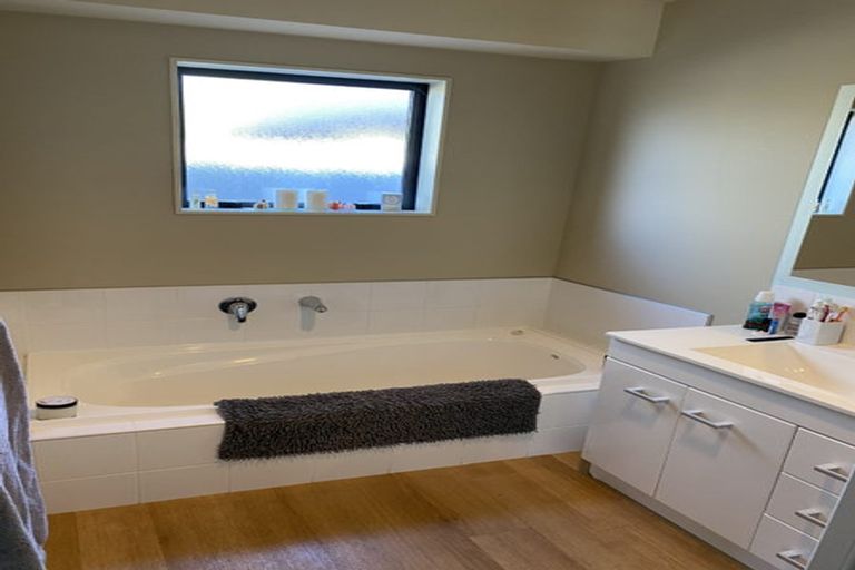 Photo of property in 51 Factory Road, Belfast, Christchurch, 8051