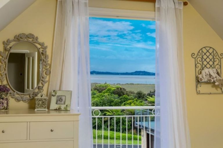 Photo of property in 53 Bannings Way, Hobsonville, Auckland, 0618