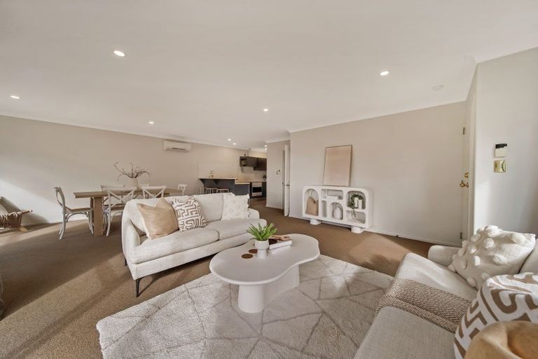 Photo of property in 14a Larch Place, Casebrook, Christchurch, 8051