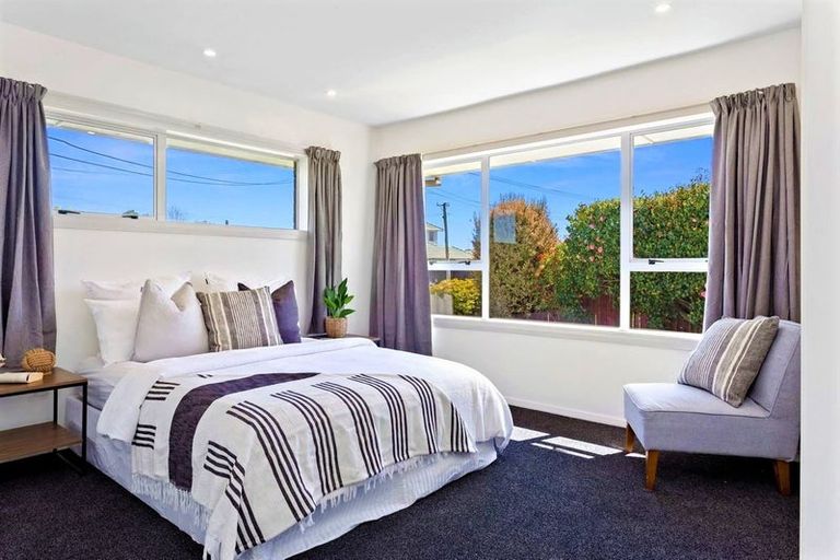 Photo of property in 76 Cotswold Avenue, Bishopdale, Christchurch, 8053