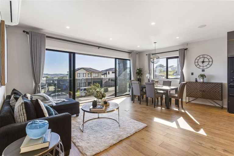 Photo of property in 36 Gospel Heights, Flat Bush, Auckland, 2019