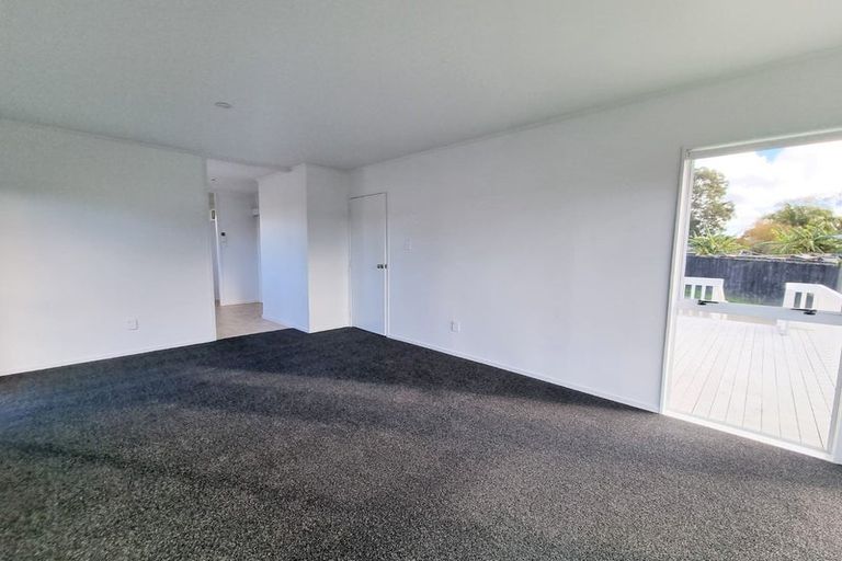 Photo of property in 31 Edwin Freeman Place, Ranui, Auckland, 0612