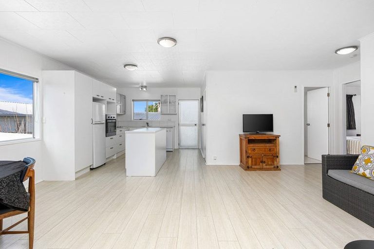 Photo of property in 47b Rawhiti Road, Manly, Whangaparaoa, 0930