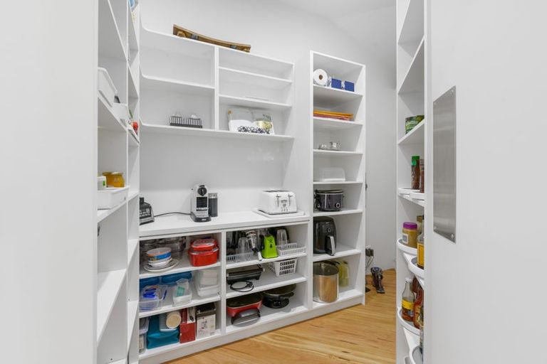 Photo of property in 2 Minchin Crescent, St Andrews, Hamilton, 3200