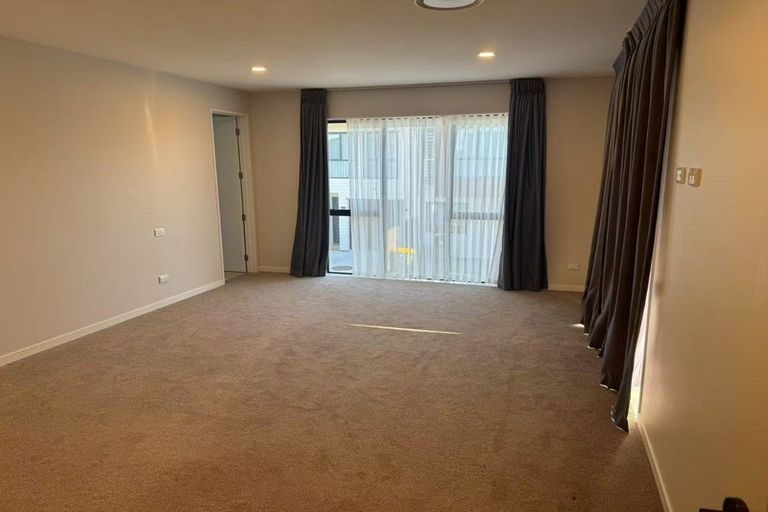 Photo of property in 1 Sager Midgley Road, Hobsonville, Auckland, 0616