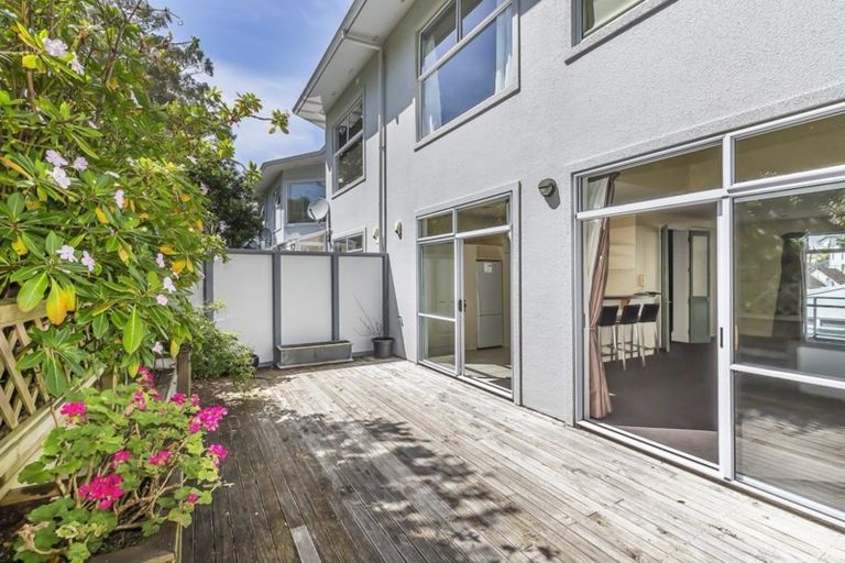 Photo of property in Fernhill Flats, 9/324 The Terrace, Te Aro, Wellington, 6011