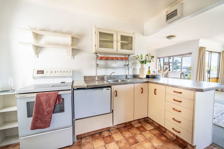 Photo of property in 13 Harbour View Road, Omokoroa, 3114