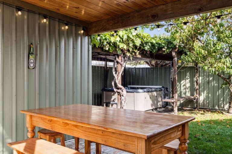 Photo of property in 122 Potae Avenue, Lytton West, Gisborne, 4010