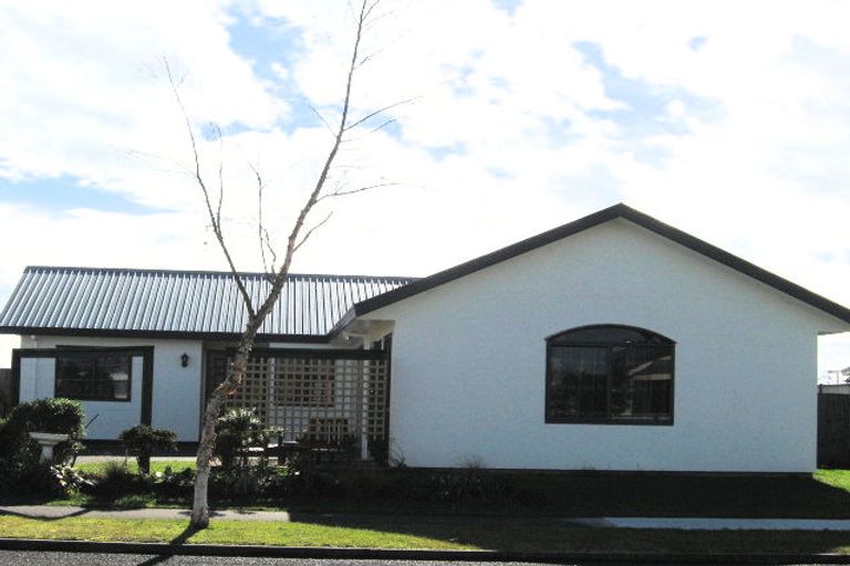 Photo of property in 75 Radiata Street, Fairview Downs, Hamilton, 3214