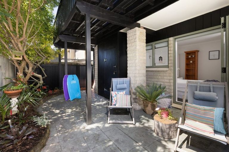 Photo of property in 25 Muricata Avenue, Mount Maunganui, 3116