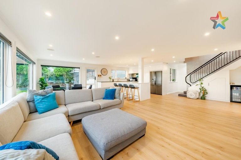 Photo of property in 15 Nikau Road, Point Howard, Lower Hutt, 5013