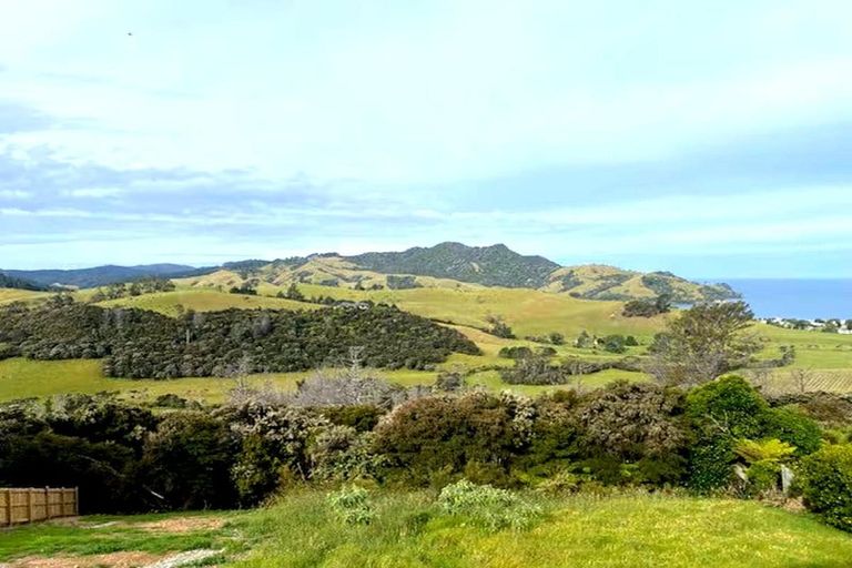 Photo of property in 142 Centennial Drive, Whitianga, 3510