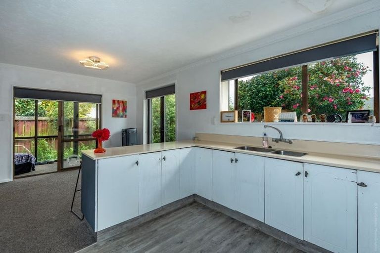 Photo of property in 2 Manuka Street, Mairehau, Christchurch, 8013