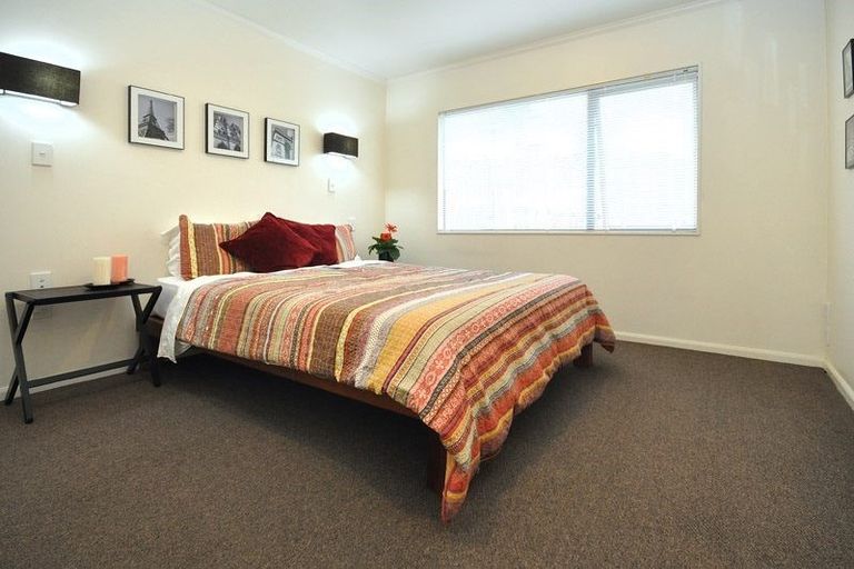 Photo of property in 51a Waimumu Road, Massey, Auckland, 0614