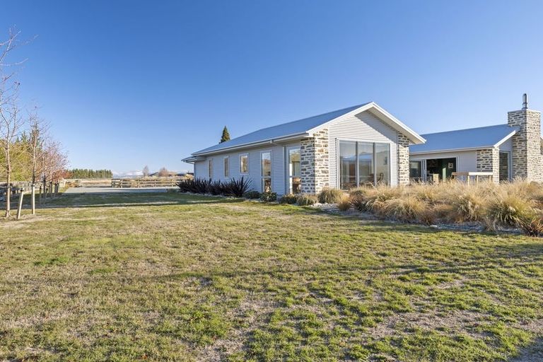 Photo of property in 2 Boundary Terrace, Twizel, 7999