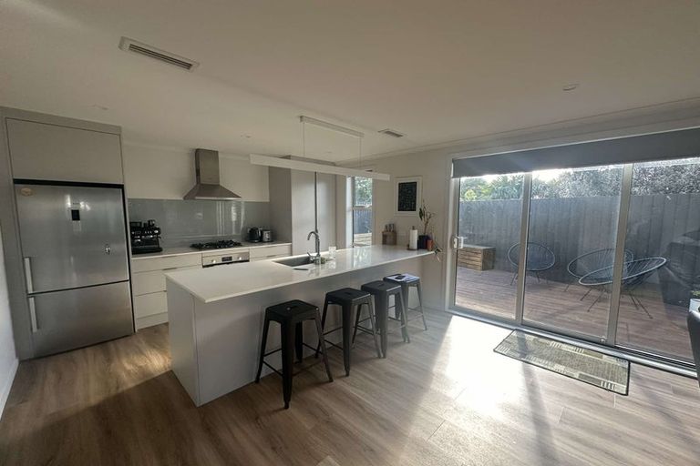 Photo of property in 67c Randwick Crescent, Moera, Lower Hutt, 5010