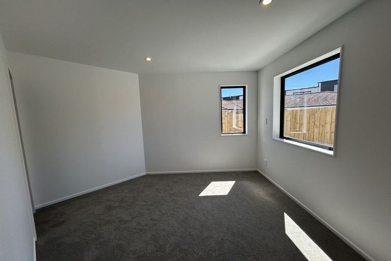 Photo of property in 15d Arimu Road, Papakura, 2110