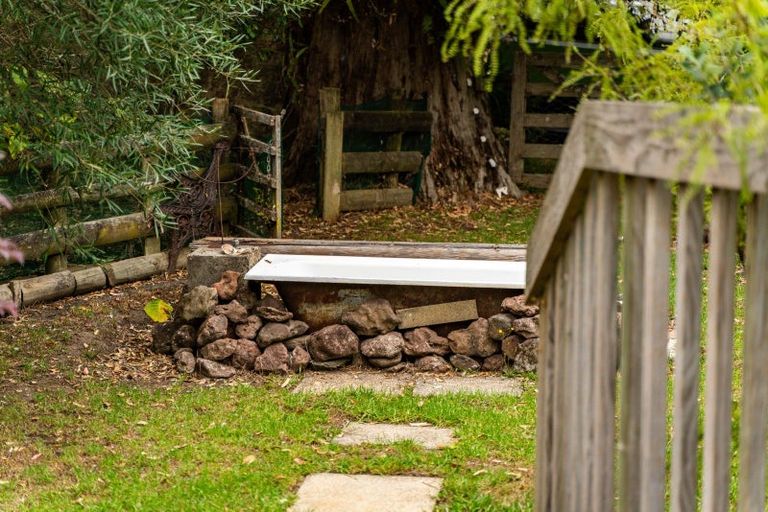 Photo of property in 21 Valley View Road, Otaika, Whangarei, 0170