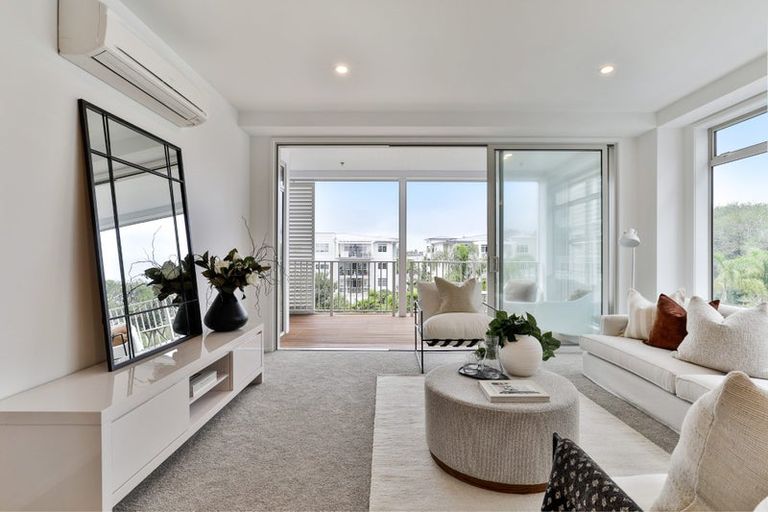 Photo of property in 159 Hibiscus Drive, Orewa, 0931